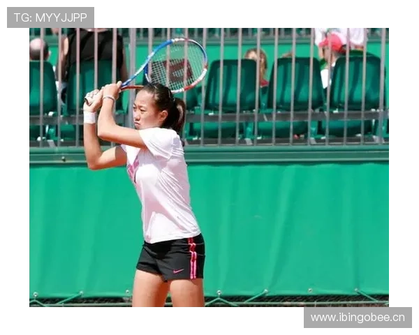 张帅打比赛的时候一丝不苟，下场随便到家，感觉俩人不是一个人